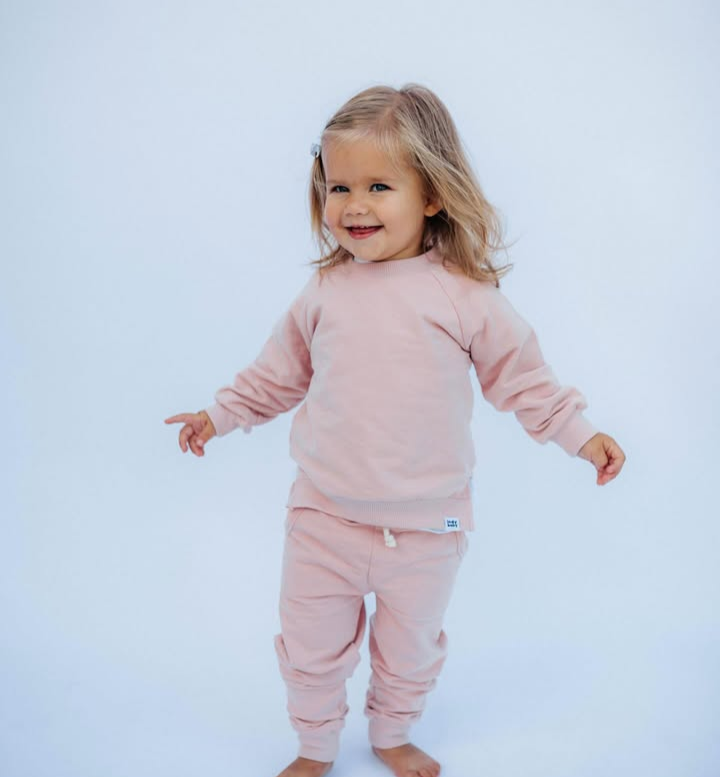 Essential Crewneck & Pants