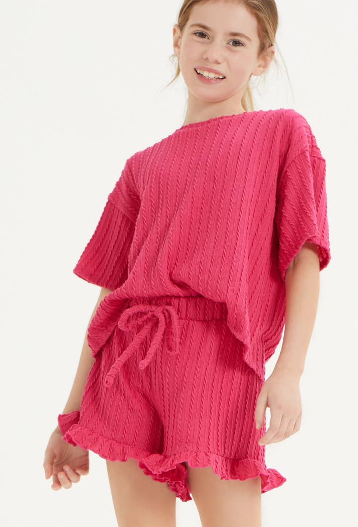 Embossed Ribbed Ruffle Set