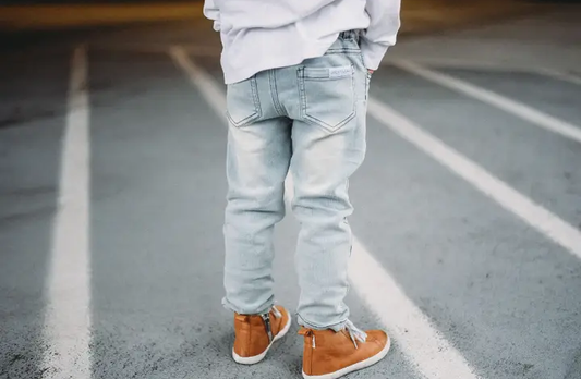 Light Washed Jeans