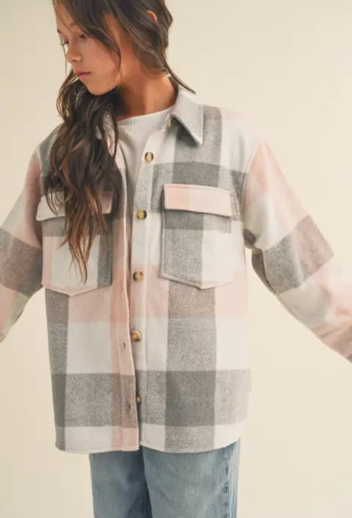 Kemora Oversized Plaid Button Up