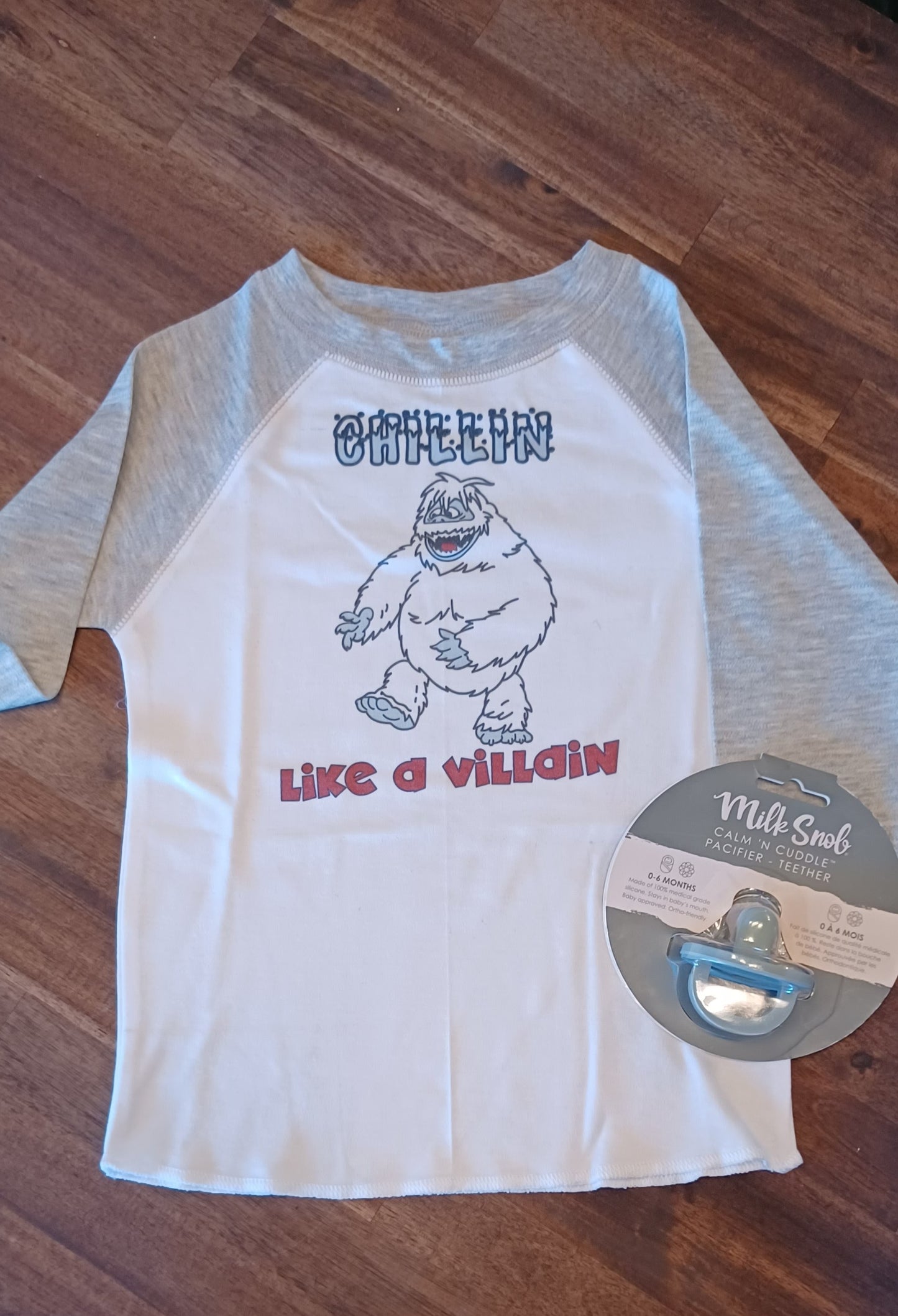 "Chillin Like a Villian" Raglan