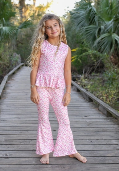 Pink Grove Floral Spring Outfit